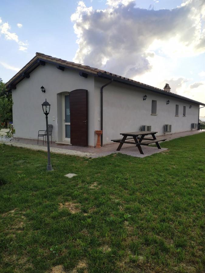 Agriturismo " Le Serre" スペッロ エクステリア 写真
